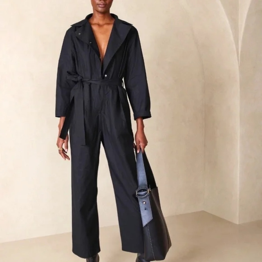Banana Republic Poplin Jumpsuit in Black NWT